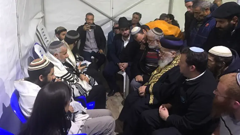 Rabbi Yitzhak Yosef at Havat Gilad