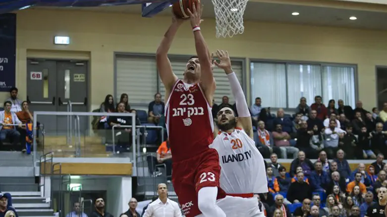 אומיץ' הערב מול ראשל"צ. בלט לטובה