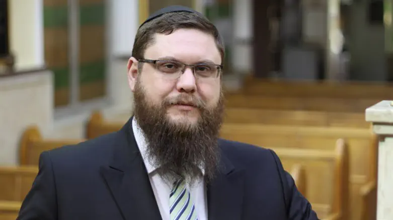 "צריך לחקות קצת את החרדים בנושא קליטת העולים". הרב חיים בריסק