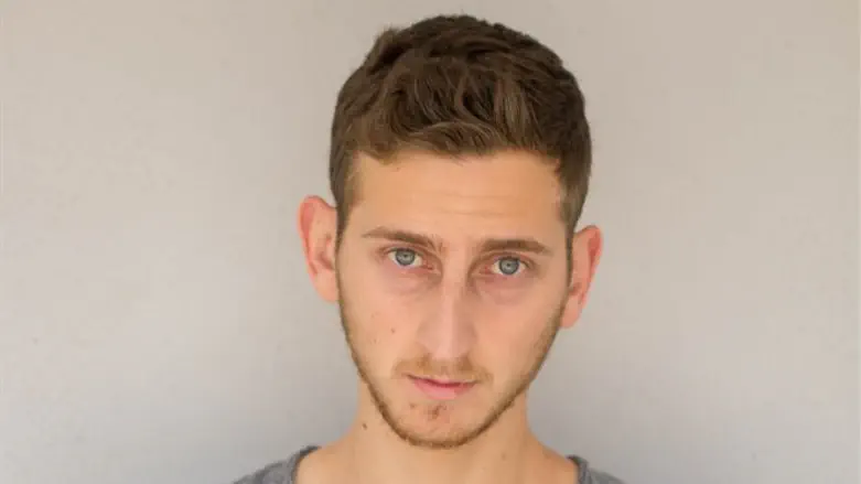 מראה חיצוני שמשתלב עם הדמות. דולב מסיקה