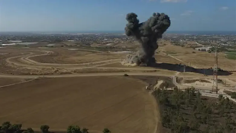 Взрыв в секторе Газы (иллюстрация)