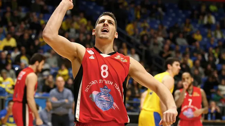 שוכמן מהגליל חוגג את הניצחון