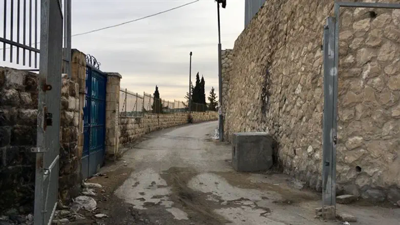 הגדר שניזוקה