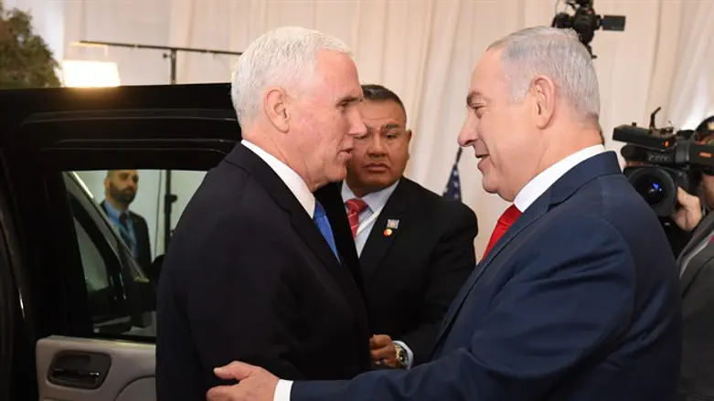 Биньямин Нетаньяху и Майк Пенс