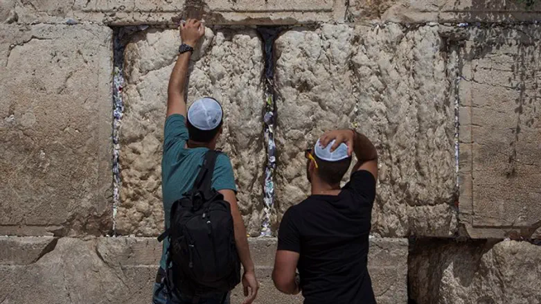 יהודים בכותל