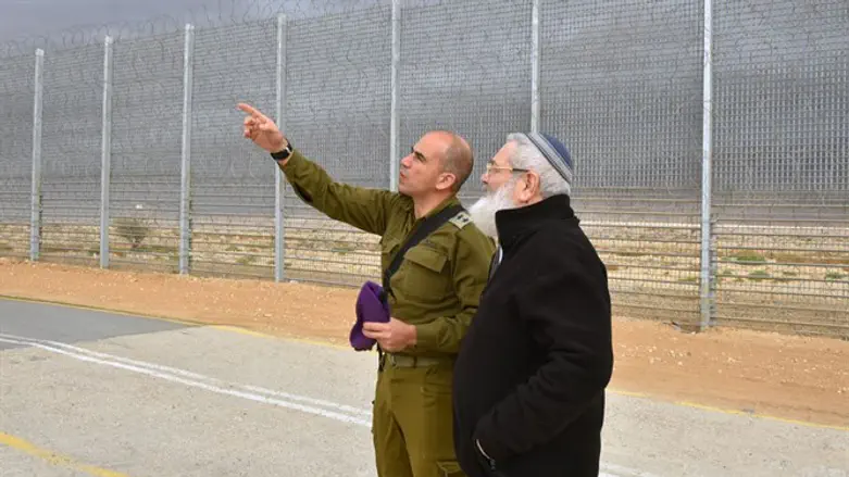 בן דהן עם מפקד אוגדה 80