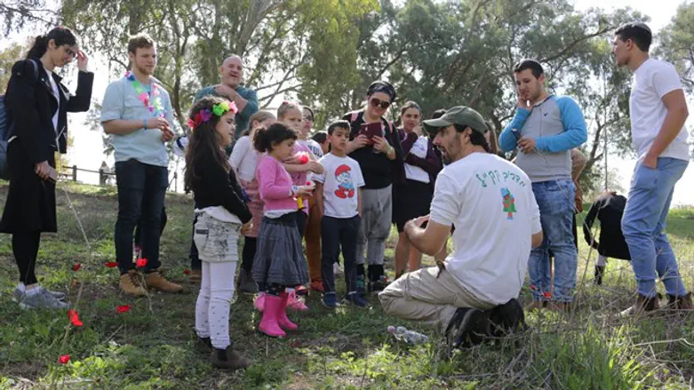 מטיילים ביחד