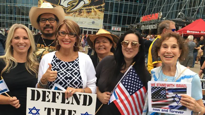 Laurie Cardoza-Moore protesting against BDS