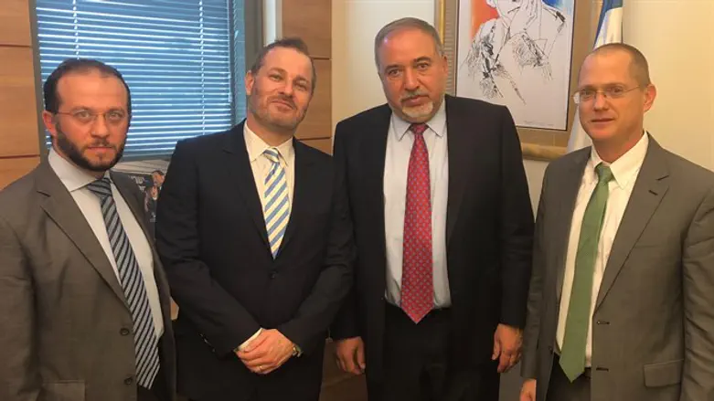 World Beytenu CEO Alex Selsky, Marlen Kruzhkov, Avigdor Liberman,  and MK Oded Forer