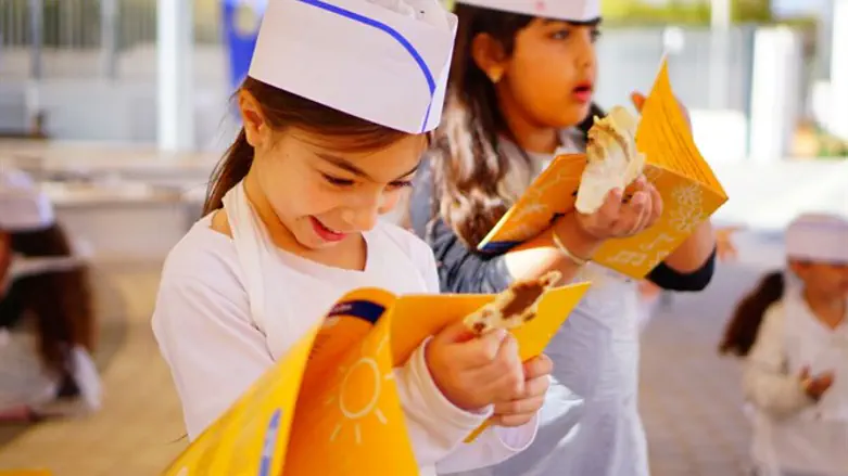 בערים מסורתיות הקמפיין פחות הצליח. אפיית מצות