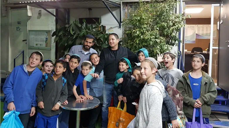 ילדי קידה בקאנטרי