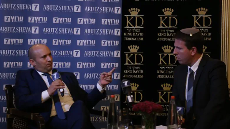 Нафтали Беннет на конференции 7 канала