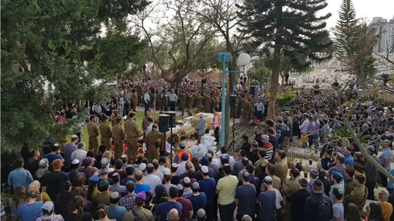 הלוויתו של סמ"ר שילה סימן טוב
