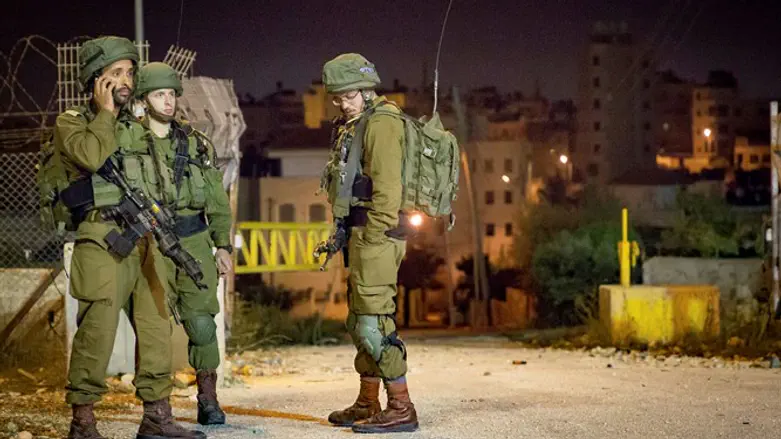 IDF fighters between Psagot and El Bireh (archive)