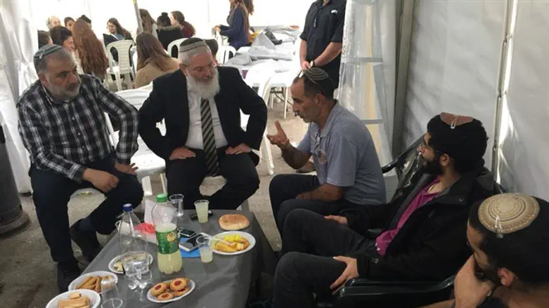 הרב בן דהן והאב השכול