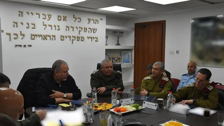 Liberman and Eizenkot in Hevron