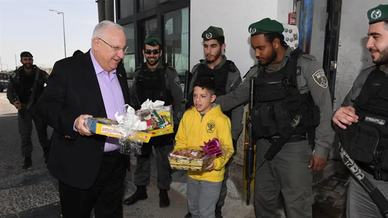 הנשיא במחסום חיזמה