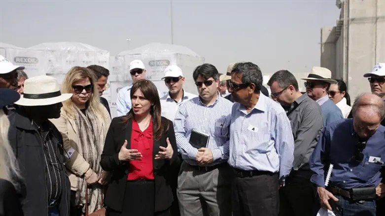 חוטובלי והדיפלומטים בעוטף עזה