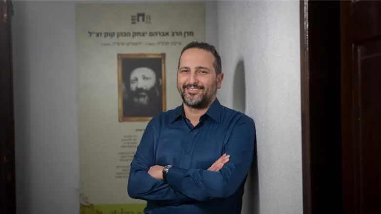 "הציבור הדתי-לאומי ירש מהרב את הצניעות האדירה שלו, אבל לא את העזות דקדושה". אלדד פרי