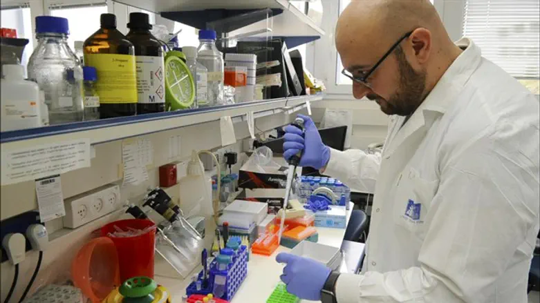 Jacob Hanna is an ambassador of sorts, with 15 researchers working under his direction, in