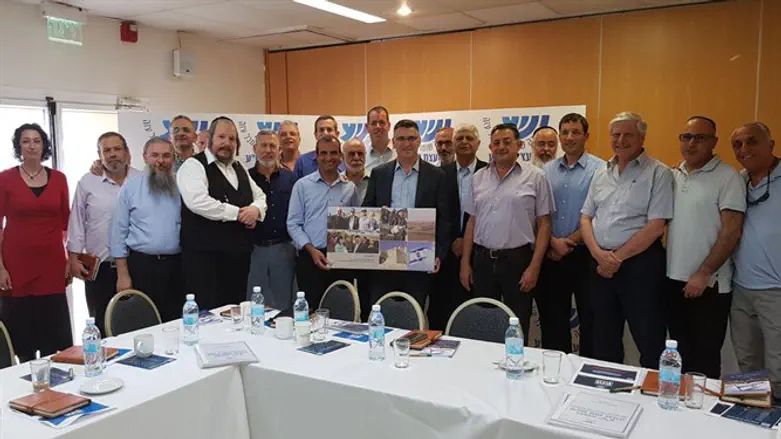 סער עם ראשי מועצת יש"ע