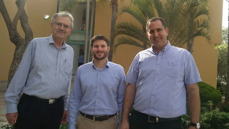 הביקור במכללה