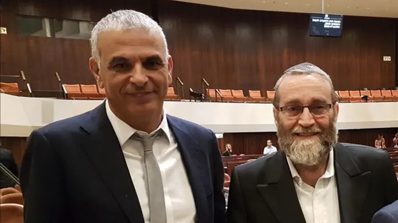 יו"ר ועדת הכספים ח"כ משה גפני עם שר האוצר משה כחלון