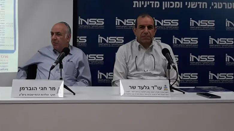 חגי הוברמן וגלעד שר