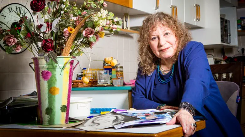 שולמית לבנת