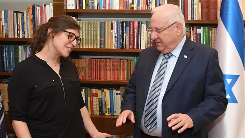 President Rivlin and Mayim Bialik
