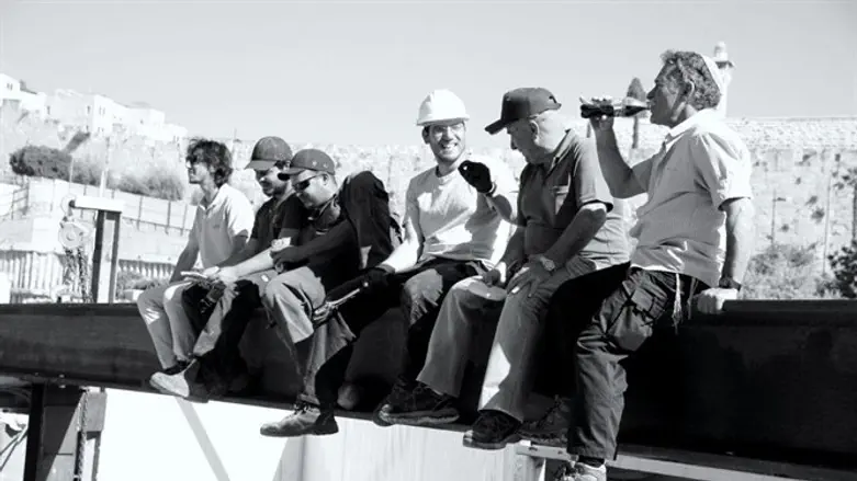 Adiel Kolman at work