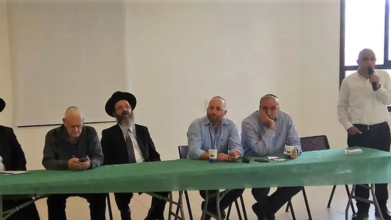 כנס המשגיחים בפתח תקווה