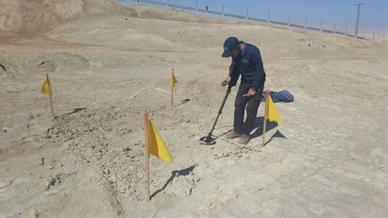 פינוי מוקשים