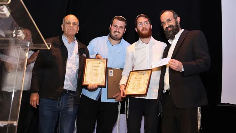 אלעד מוקדס שזכה במקום הראשון