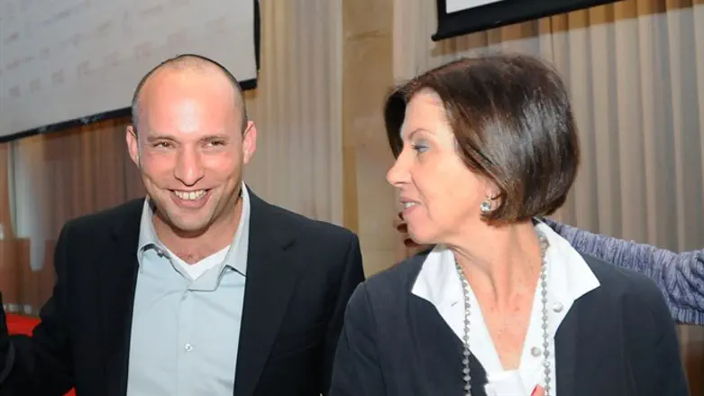 מנהיגי המחנות? בנט וגלאון