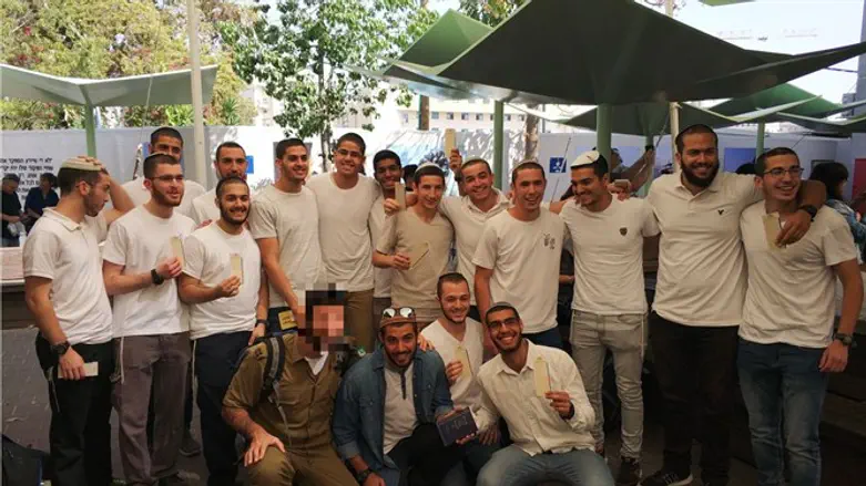 מתגייסים לצה"ל ומצטרפים ללימוד