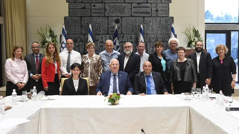 חברי הוועדה