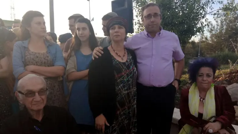 Семья Эльхая Тахарлева (הי"ד)