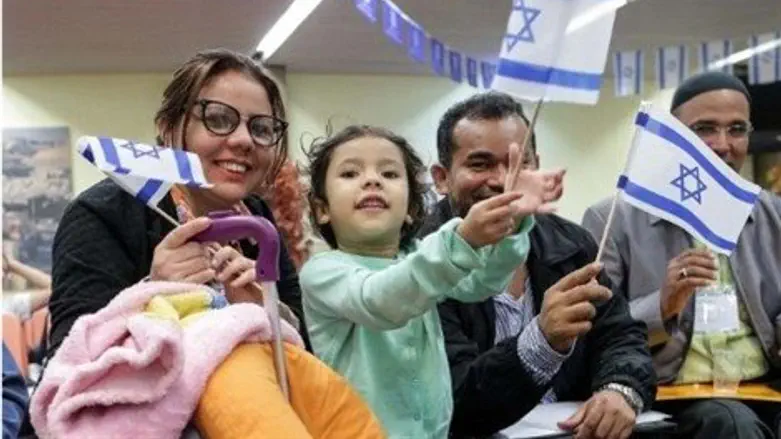 New olim from Brazil arrive in Israel