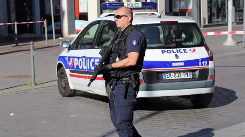 French police officer