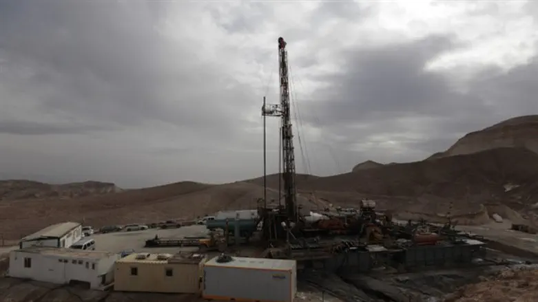 קידוח נפט. ארכיון