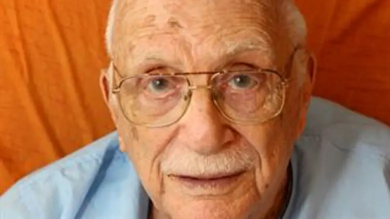 פרופ' שבתאי רוזן. חבר הוועדה