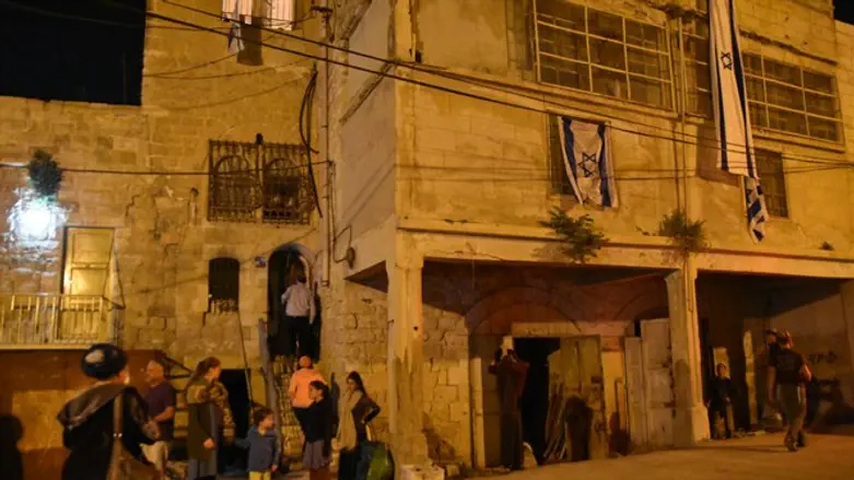 Beit Rachel, Monday evening