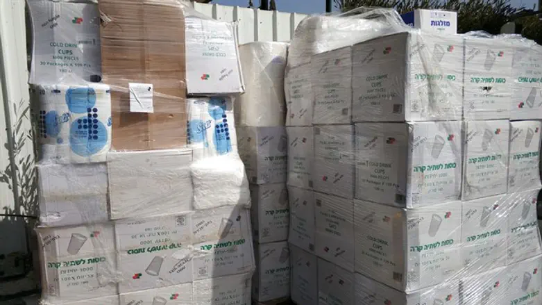 לא כוסות ולא מזלגות