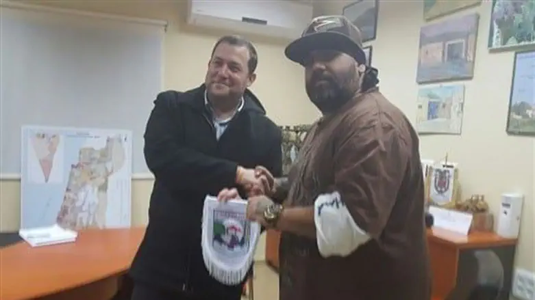 ראש המועצה דגן ו"הצל"