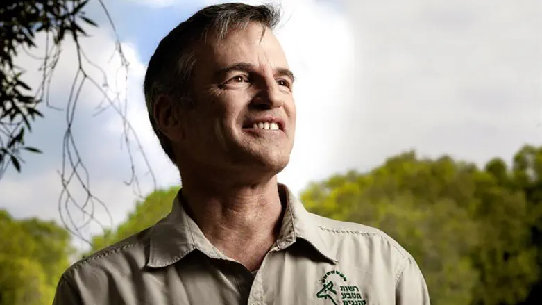 חניוני לילה עם עירוב, מקום לפלטה וספר תורה. שאול גולדשטיין