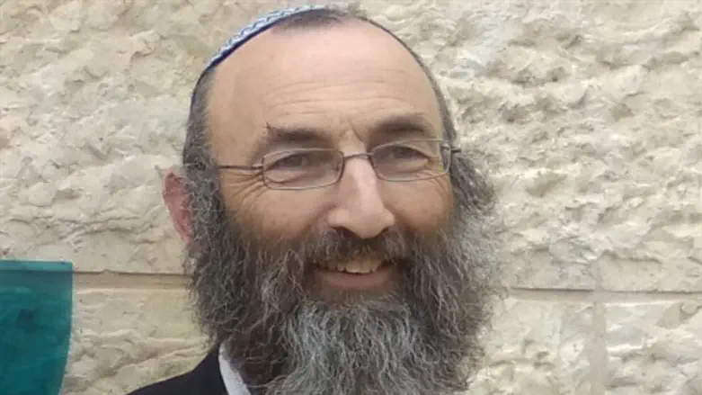 הרב מנחם פרל