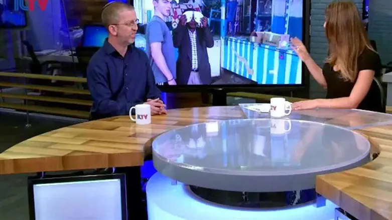 Dr. Morris E. Hartstein