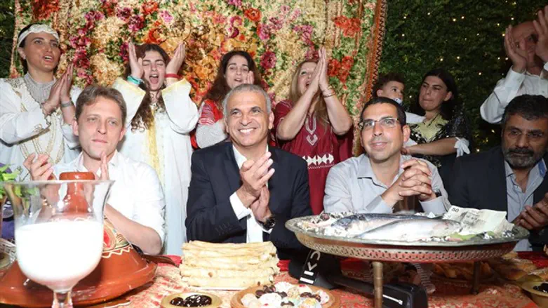 Moshe Kahlon at Mimouna celebratrion