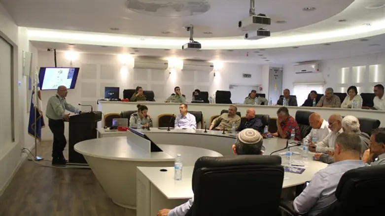 ראש המנהל עם ראשי הרשויות 